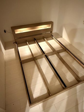 26021001_yodogawa_bed-assembly_frame-adjustment05-display.jpg