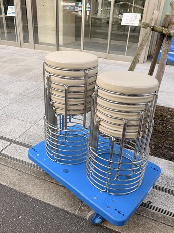 26082603_02_higashiyodogawa_stools-delivery05.jpg