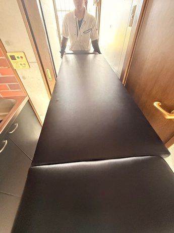suita-esaka-sofa-carry-in_narrow-route05-display.jpg